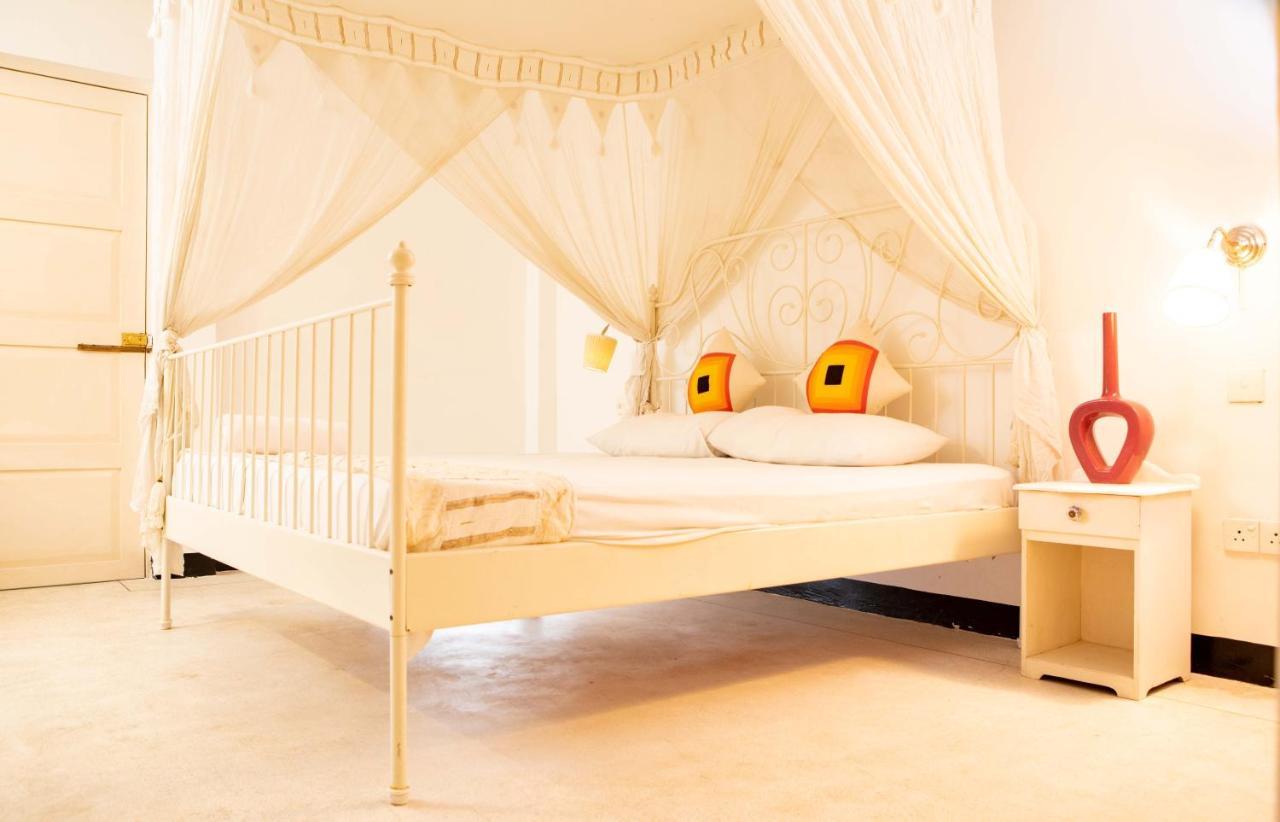 Beverly Villa Dehiwala-Mount Lavinia Bagian luar foto