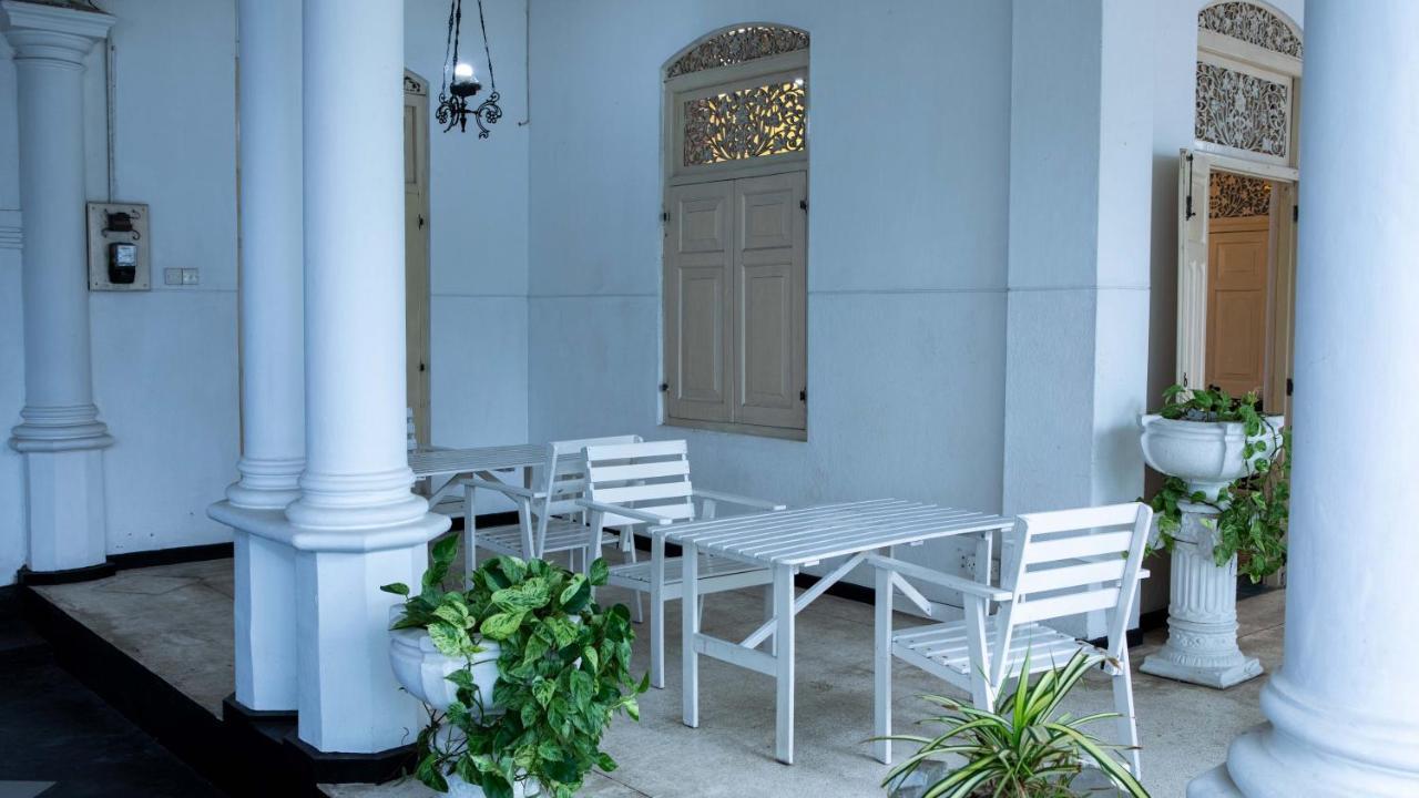 Beverly Villa Dehiwala-Mount Lavinia Bagian luar foto