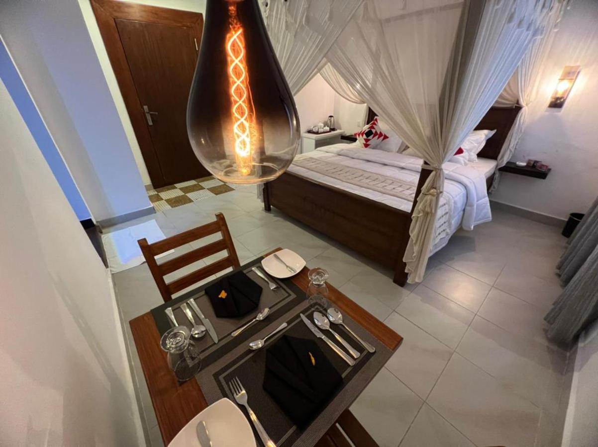 Beverly Villa Dehiwala-Mount Lavinia Bagian luar foto