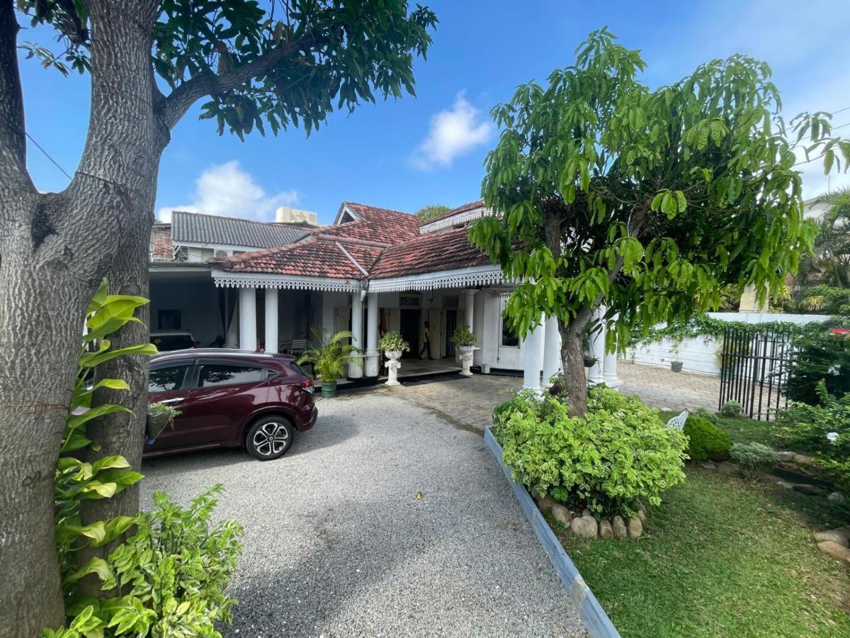 Beverly Villa Dehiwala-Mount Lavinia Bagian luar foto