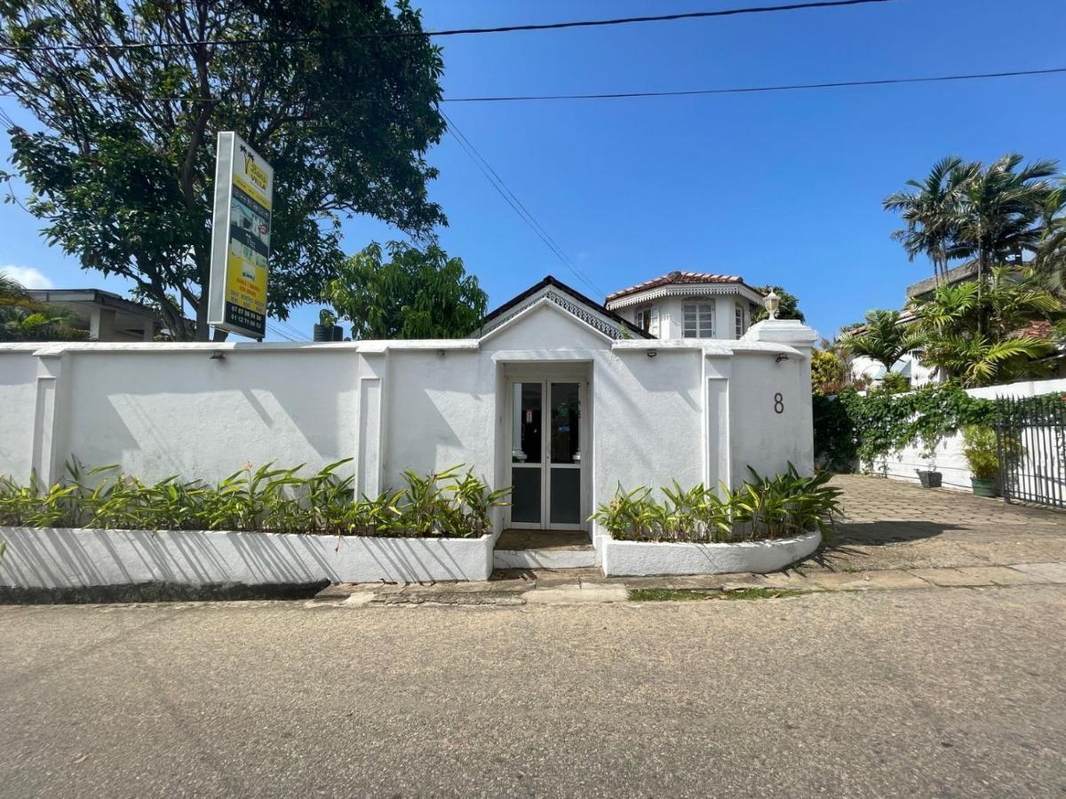 Beverly Villa Dehiwala-Mount Lavinia Bagian luar foto
