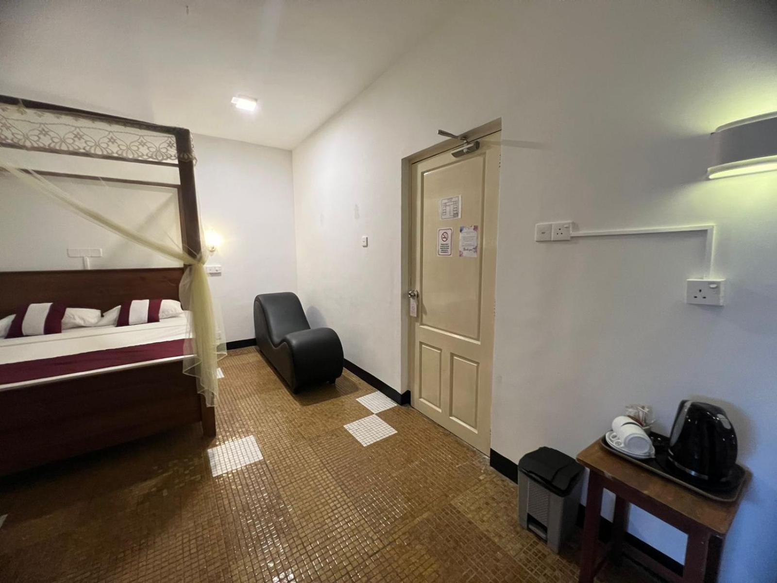 Beverly Villa Dehiwala-Mount Lavinia Bagian luar foto